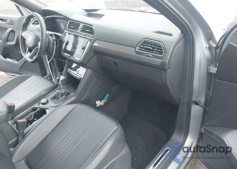 2022 Volkswagen Tiguan 2.0T Se R-Line Black из США, поврежденный, VIN 3VV8B7AX7NM133264